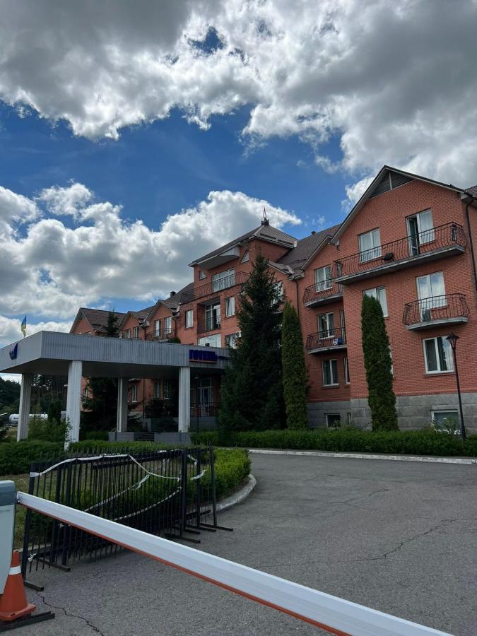 Готель Ягодин Starovoitove Exterior foto