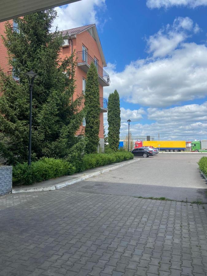 Готель Ягодин Starovoitove Exterior foto